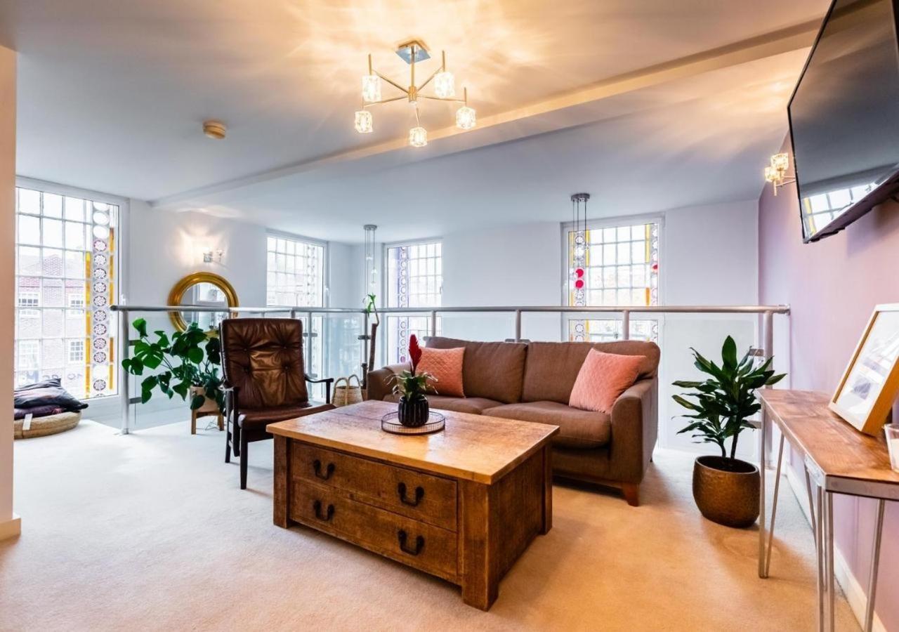 Lux Duplex Apartment 19Th Century Chapel Wakefield Centre المظهر الخارجي الصورة